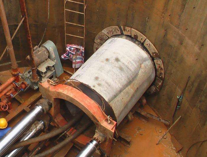 頂管施工現(xiàn)場 頂管施工現(xiàn)場